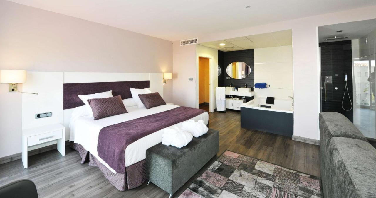 Hotel Salobrena Suites Ngoại thất bức ảnh